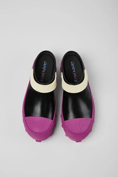 Tracktori Black Clogs for Unisex - Autumn / Winter collection - Image 3