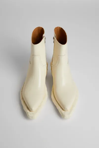 Venga White Ankle Boots for Women - Autumn / Winter collection - Image 3